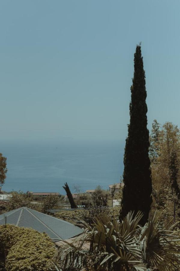 Nonna'S Boutique Hotel Dhermi Exterior photo